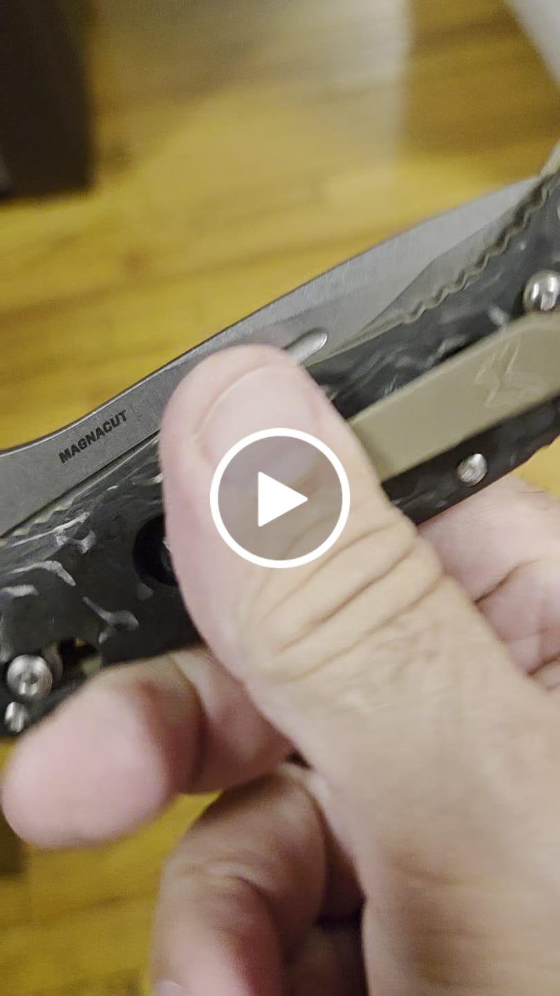 Customer video review of Benchmade Mini Auto Adamas Marbled Carbon Fiber, 3.25 inch CPM MagnaCut Blade, Made in USA (2730-03)
