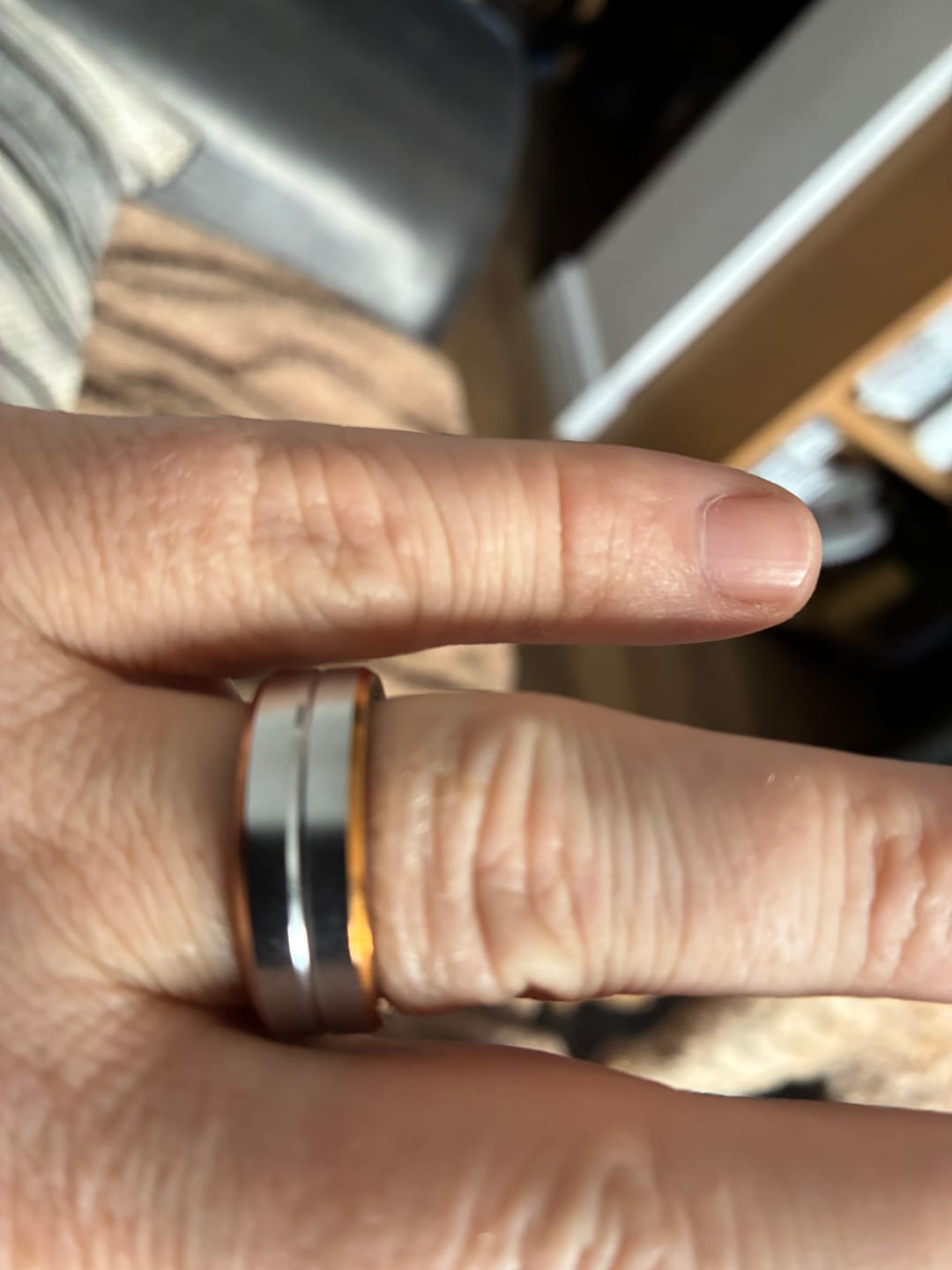 Customer photo review of Smart Ring For Men & Women – Heart Rate & Blood Oxygen Monitoring