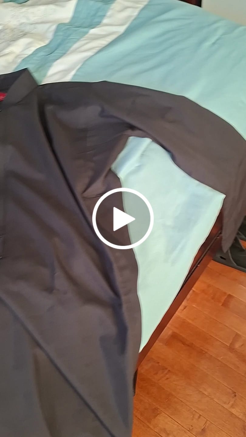 Customer video review of Saudi thobe - Artisan Black