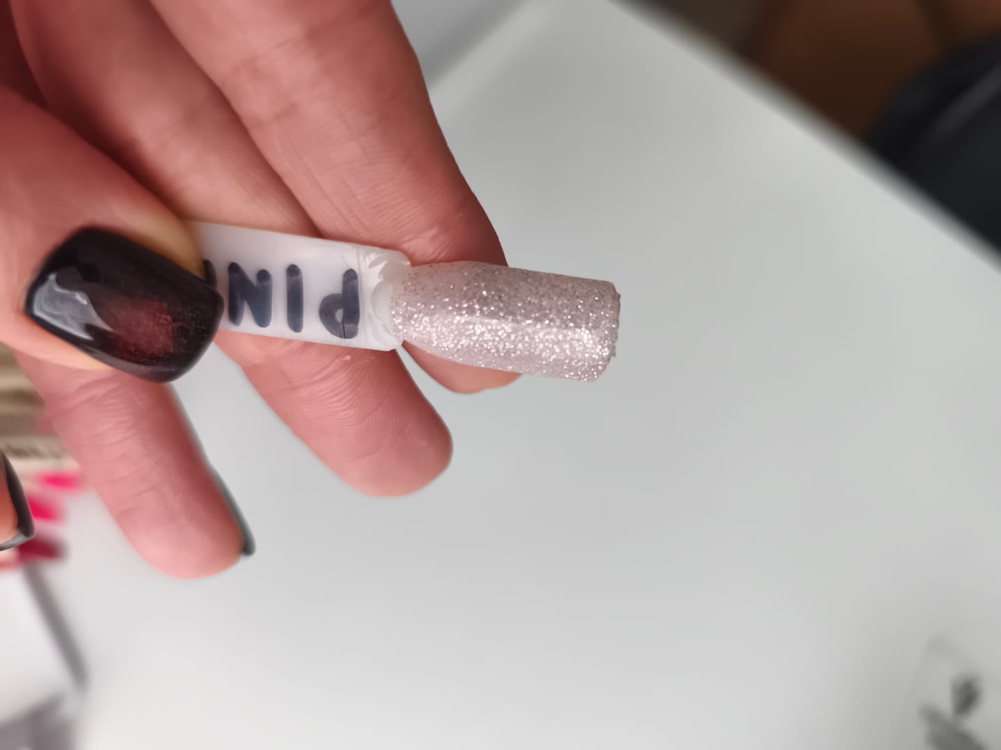 Customer photo review of Victoria Vynn Gel Polish Color 383 Pink Prosecco