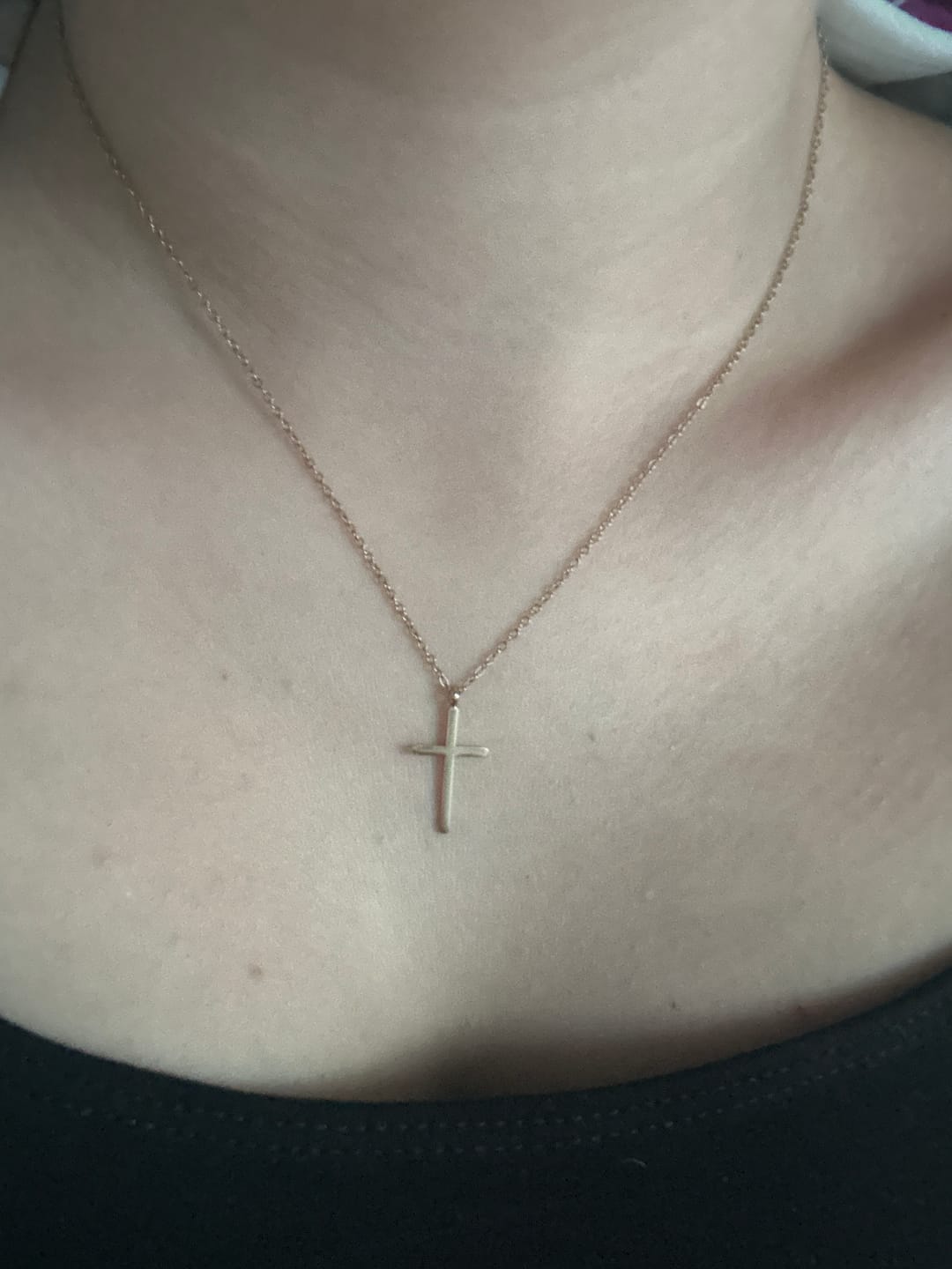 Customer photo review of Divine Cross Kette 14K Vergoldet