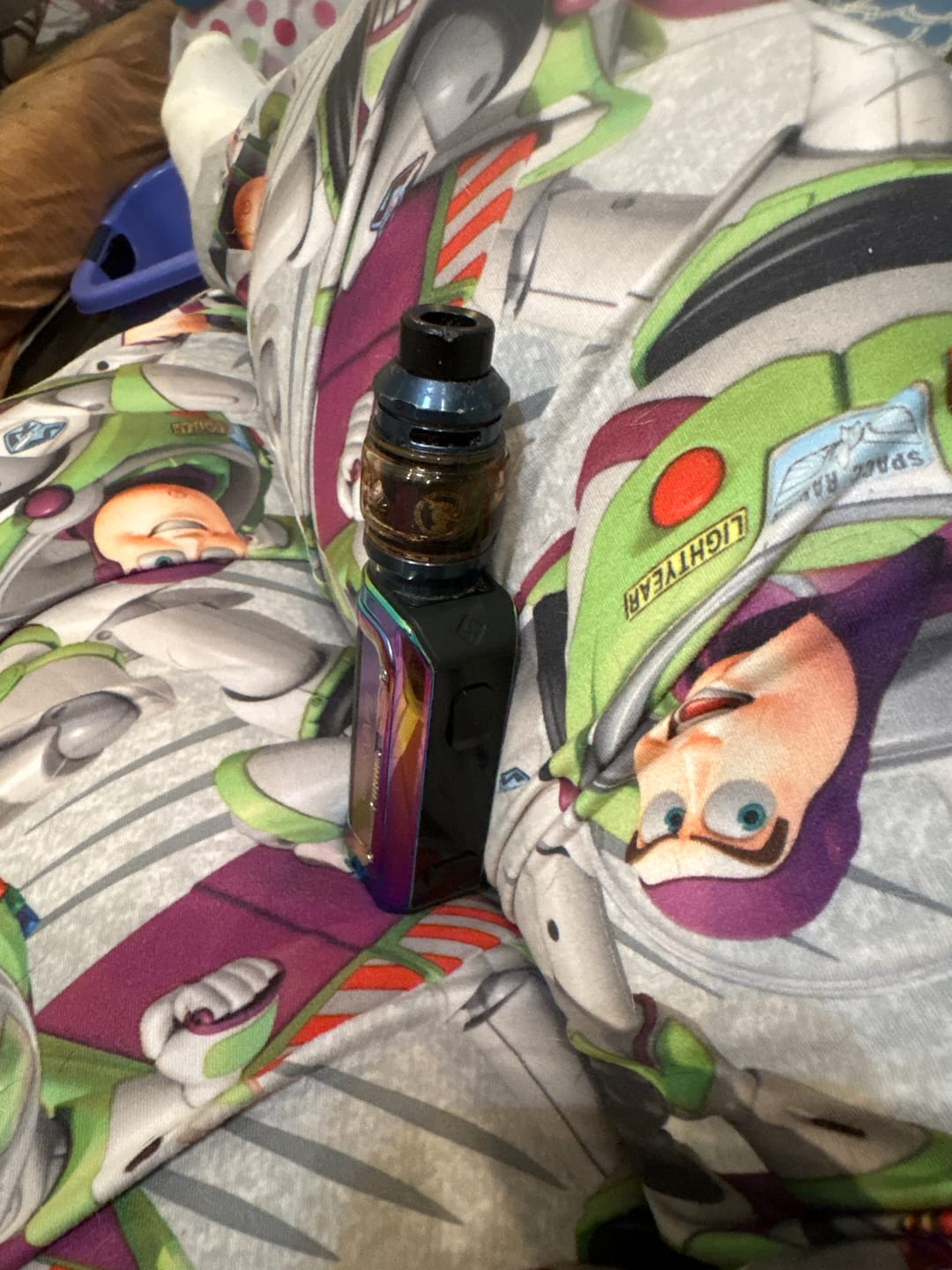 Customer photo review of Kiwi Strawberry THC Vape Juice