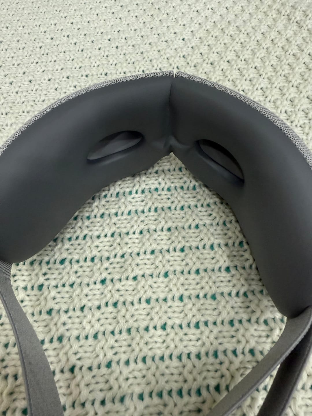 Customer photo review of OSIM uVizion Air 2 Eye Massager | Compact, Cordless and Rechargeable