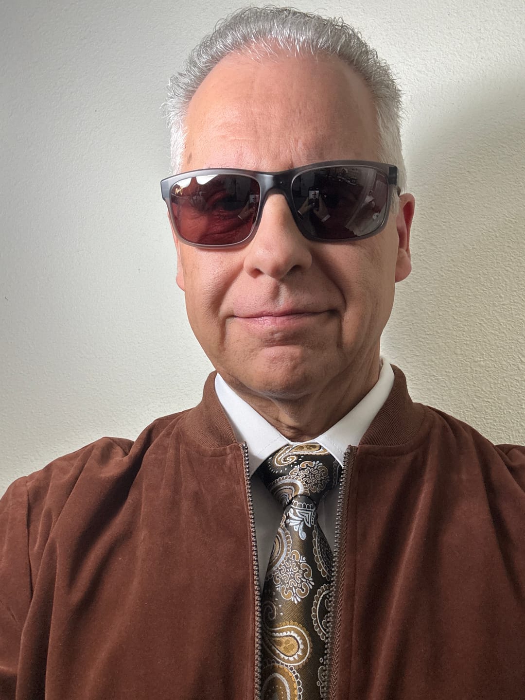 Customer photo review of Ties2you Paisley Tie for Men Brown Necktie Handkerchief Cufflinks Set