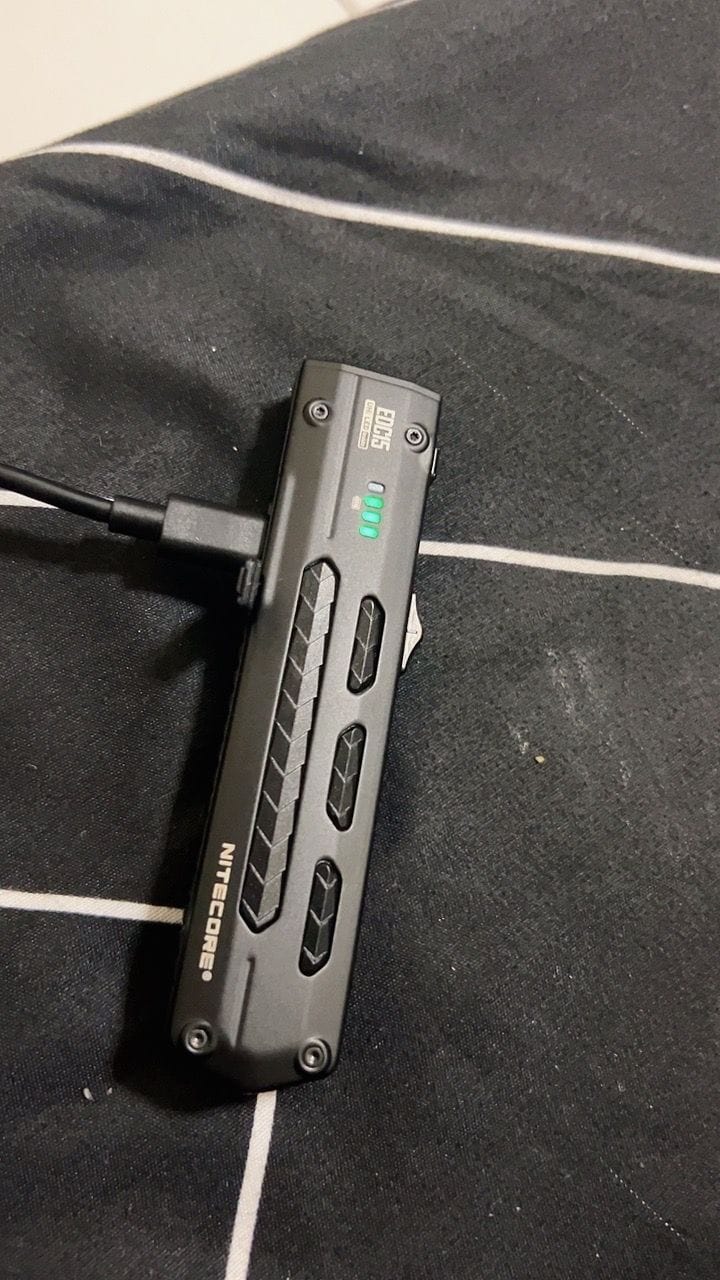 Customer photo review of EDC15 - 1200 lumens (White + UV)
