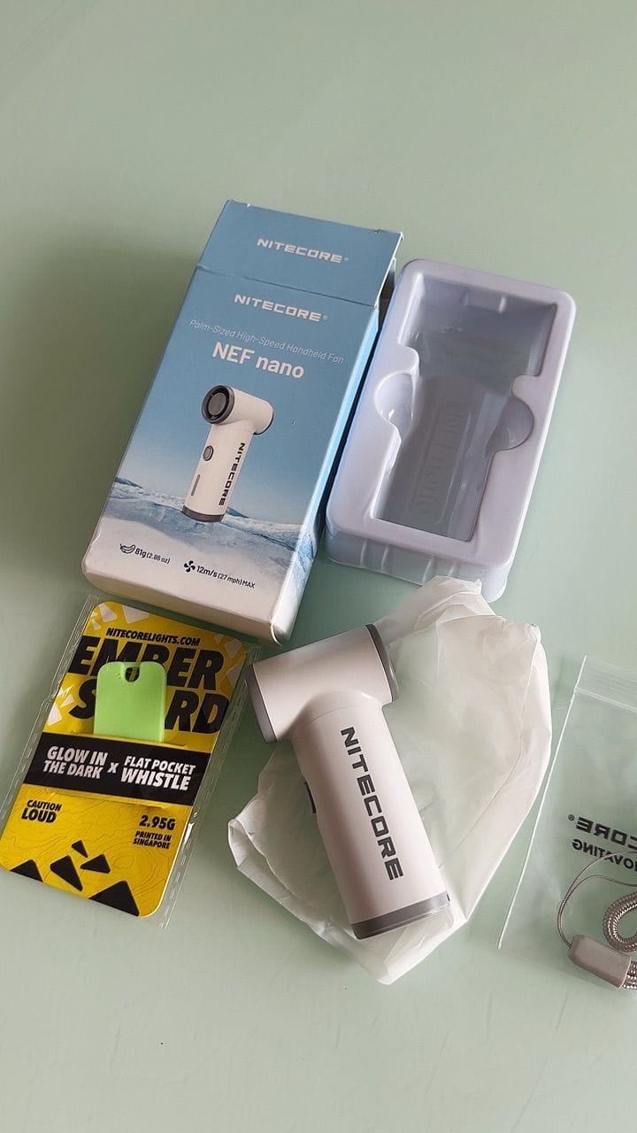 Customer photo review of NEF Nano - Palm-Sized High-Speed Handheld Fan