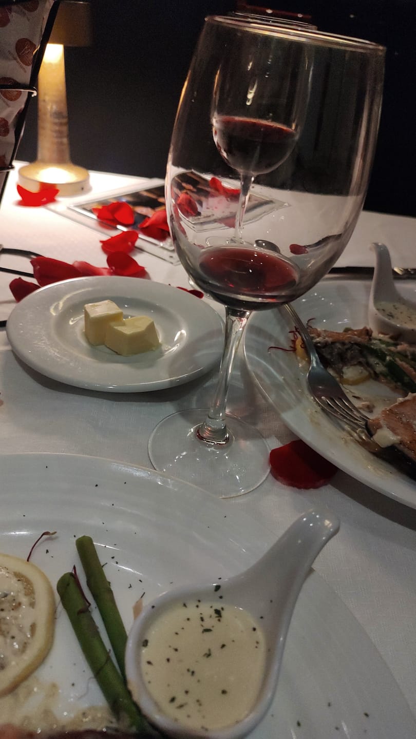 Customer photo review of Cena Romántica