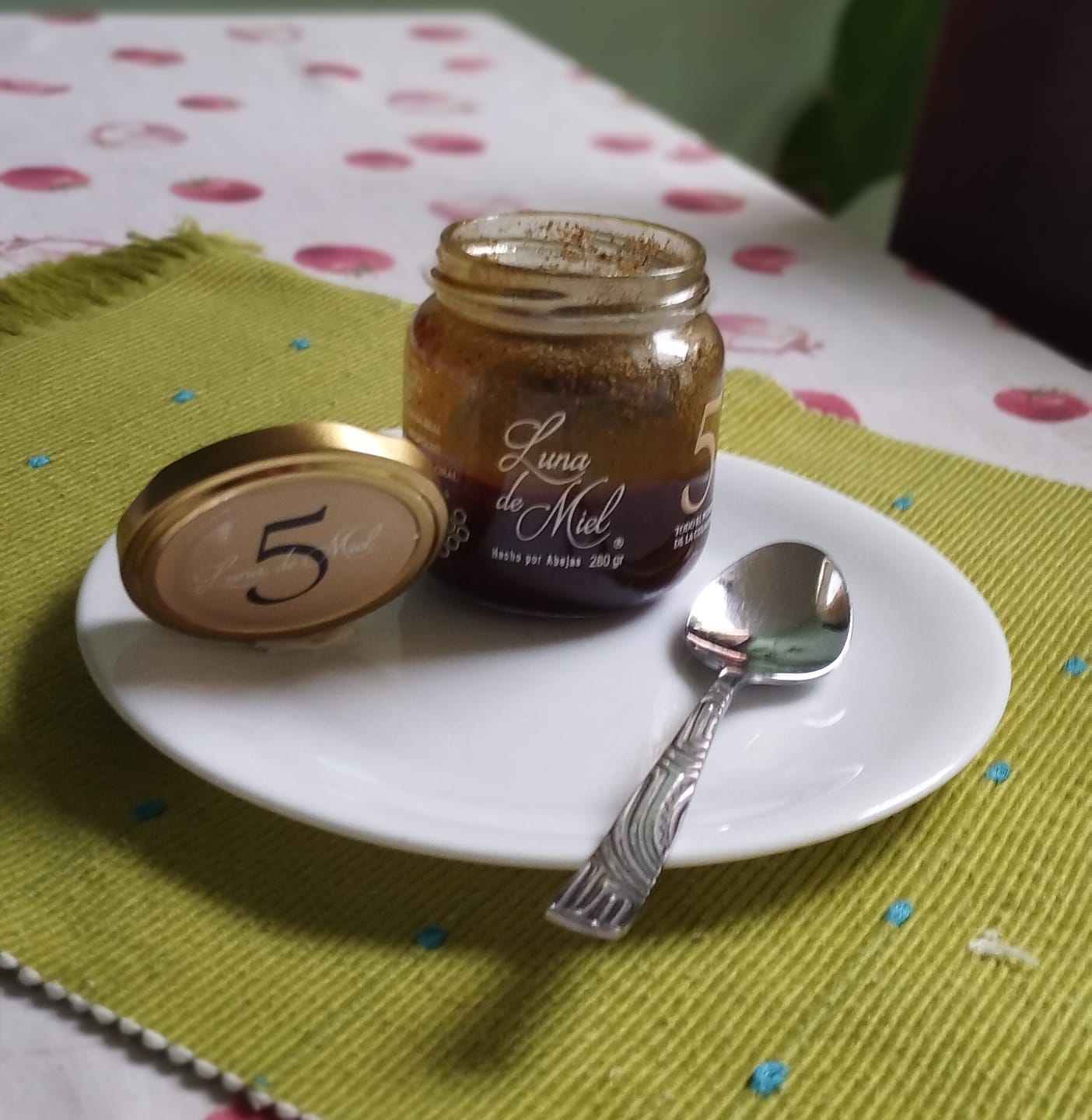 Customer photo review of Cinco - Todos los nutrientes de la colmena