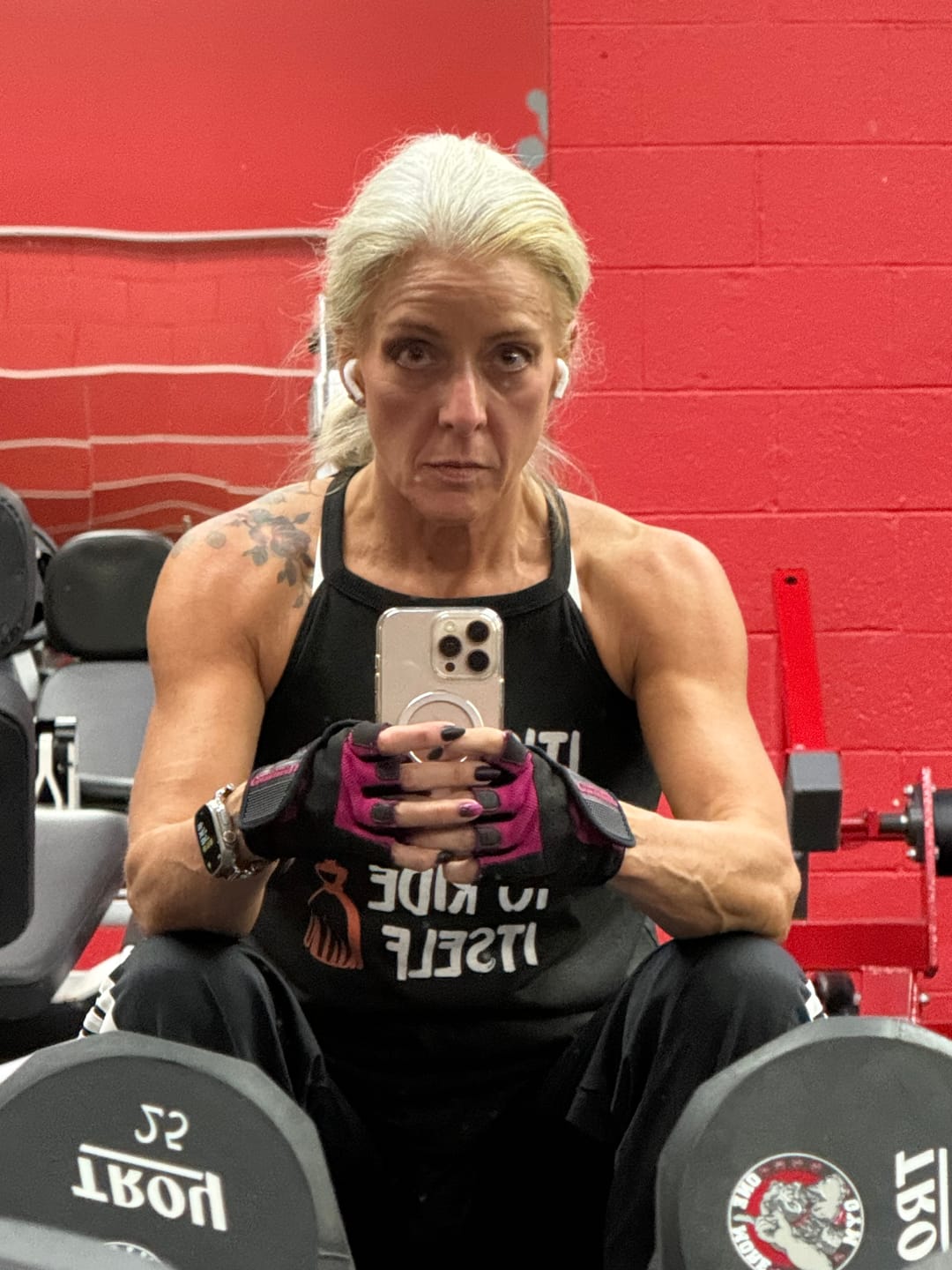 Customer photo review of Ride Itself Color Rocker Tank