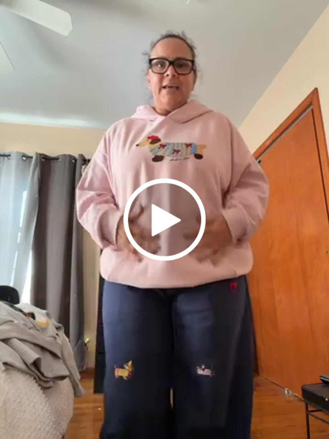Customer video review of Aelfric Eden Embroidery Dog Baggy Barrel Sweatpants