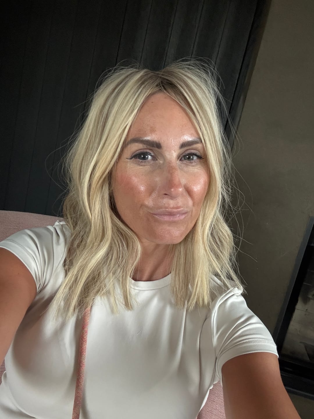 Customer photo review of The AJ Luxe Human Hair Enhancer Rooted Ash Blonde 12 inches