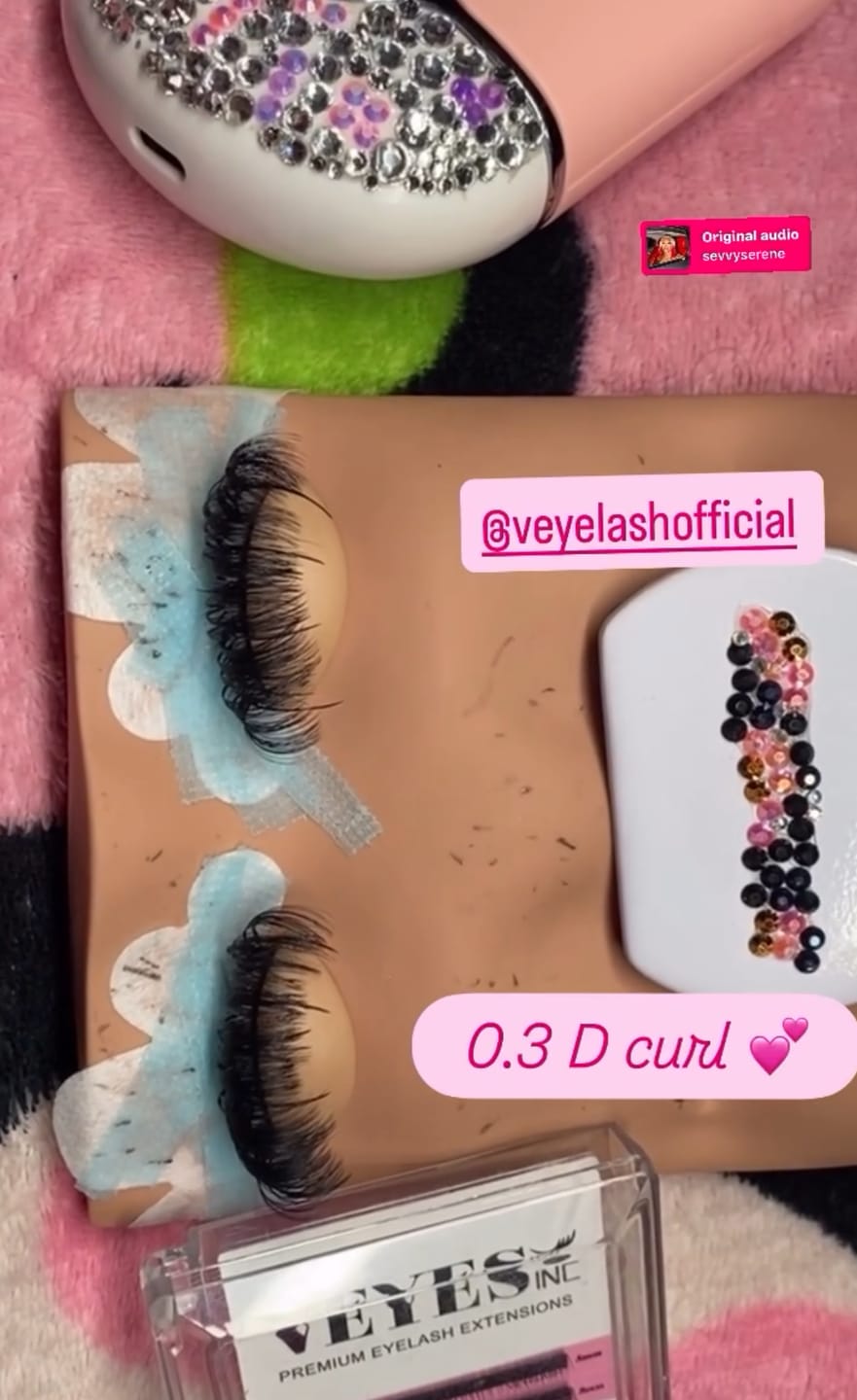 Customer photo review of Noir Fiber Tweezer Kit