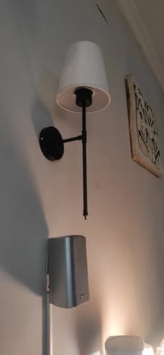Customer photo review of Applique Murale Sans Fil Rechargeable à Abat-Jour Tissu, Sans Percer ni Branchement Électrique, avec Télécommande et Intensité Réglable | Marquise