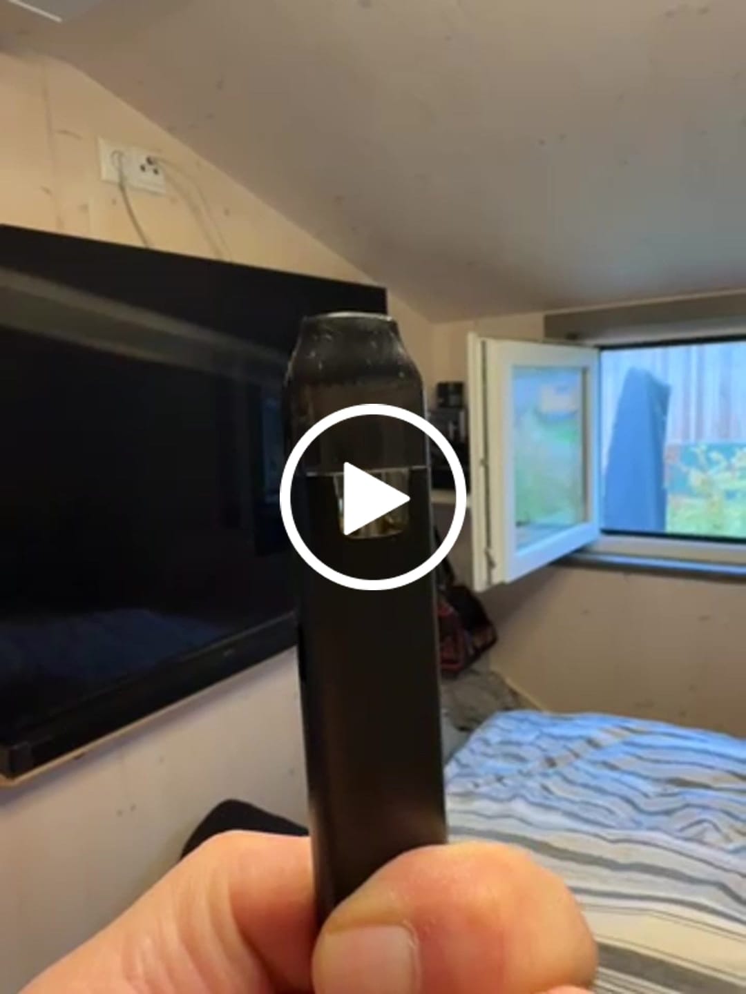 Customer video review of THC Zkittlez Vape (1 ml / 95 %)
