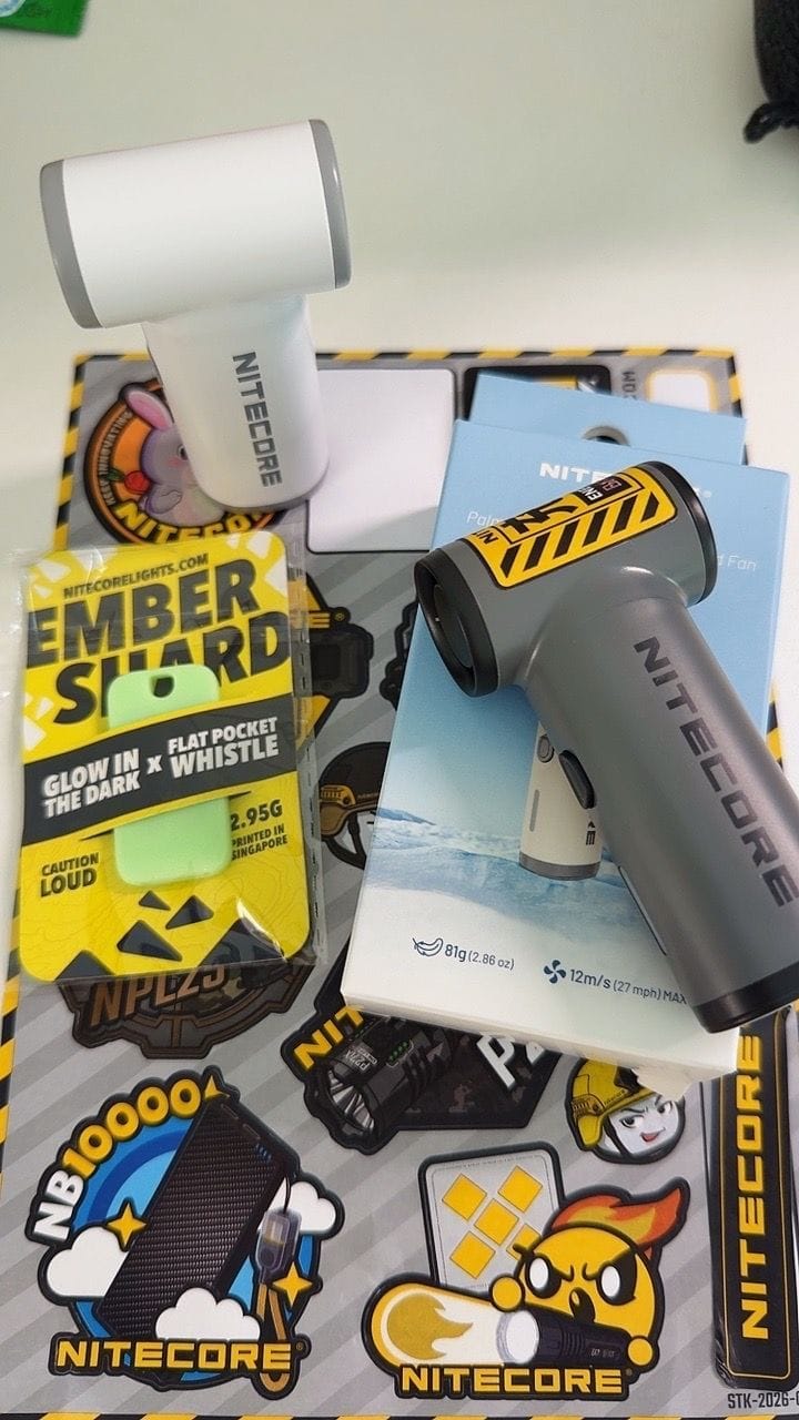 Customer photo review of NEF Nano - Palm-Sized High-Speed Handheld Fan