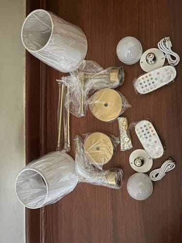 Customer photo review of Applique Murale Sans Fil Rechargeable à Abat-Jour Tissu, Sans Percer ni Branchement Électrique, avec Télécommande et Intensité Réglable | Marquise