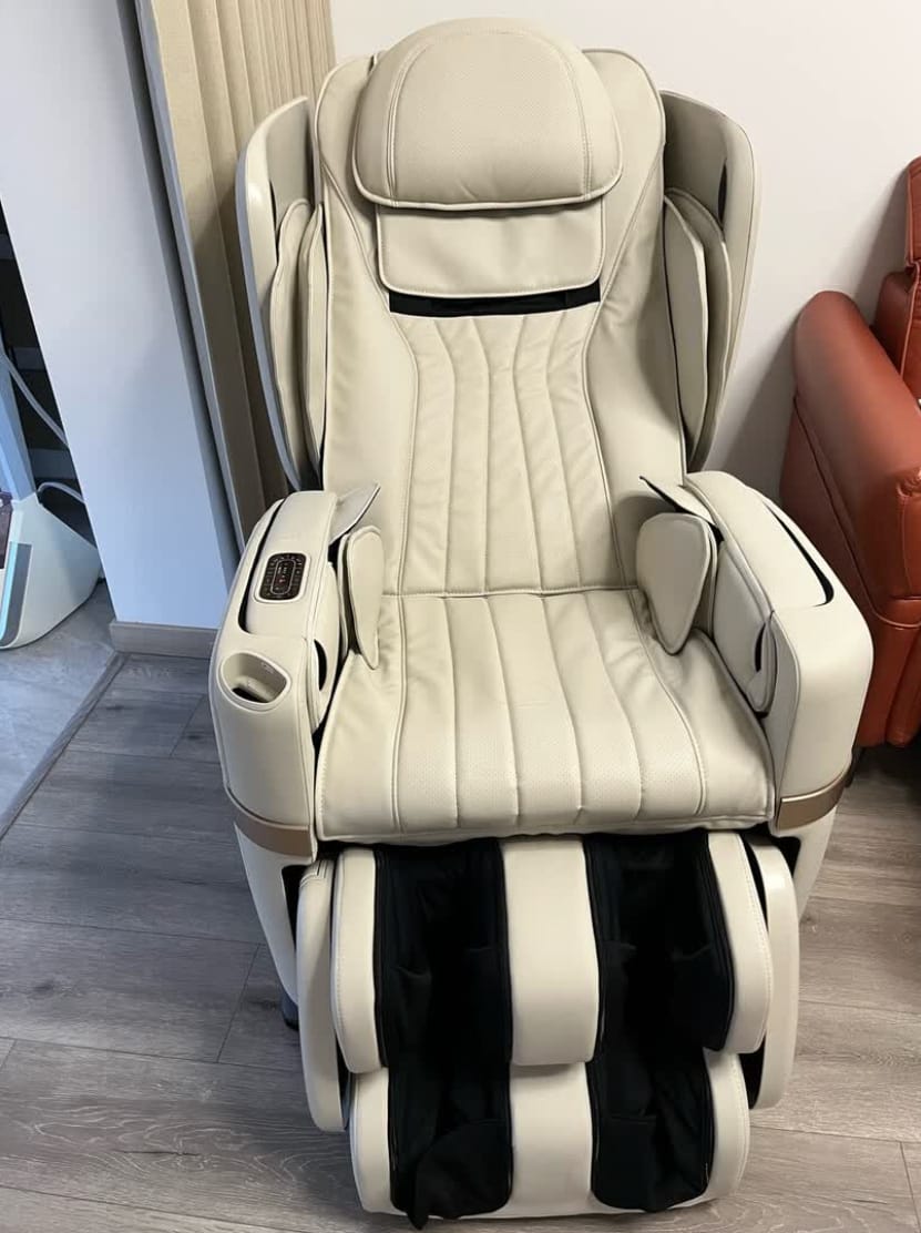 Customer photo review of OSIM uDivine V3 Massage Chair | Redefining Home Wellness
