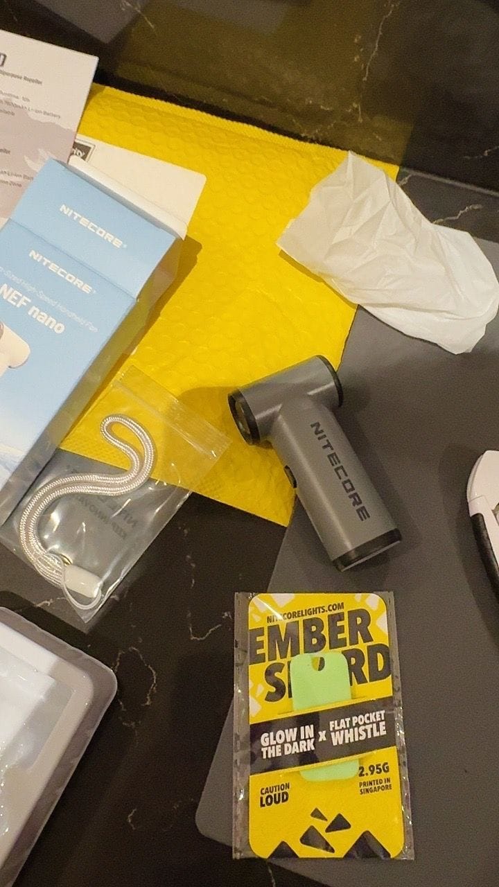 Customer photo review of NEF Nano - Palm-Sized High-Speed Handheld Fan