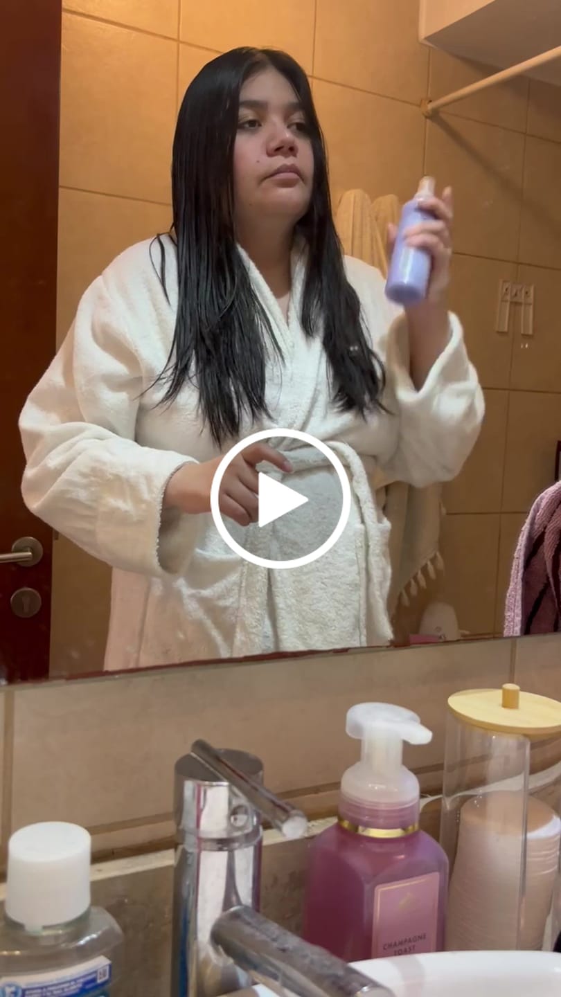 Customer video review of Spray Bifásico 10 en 1 230 ml