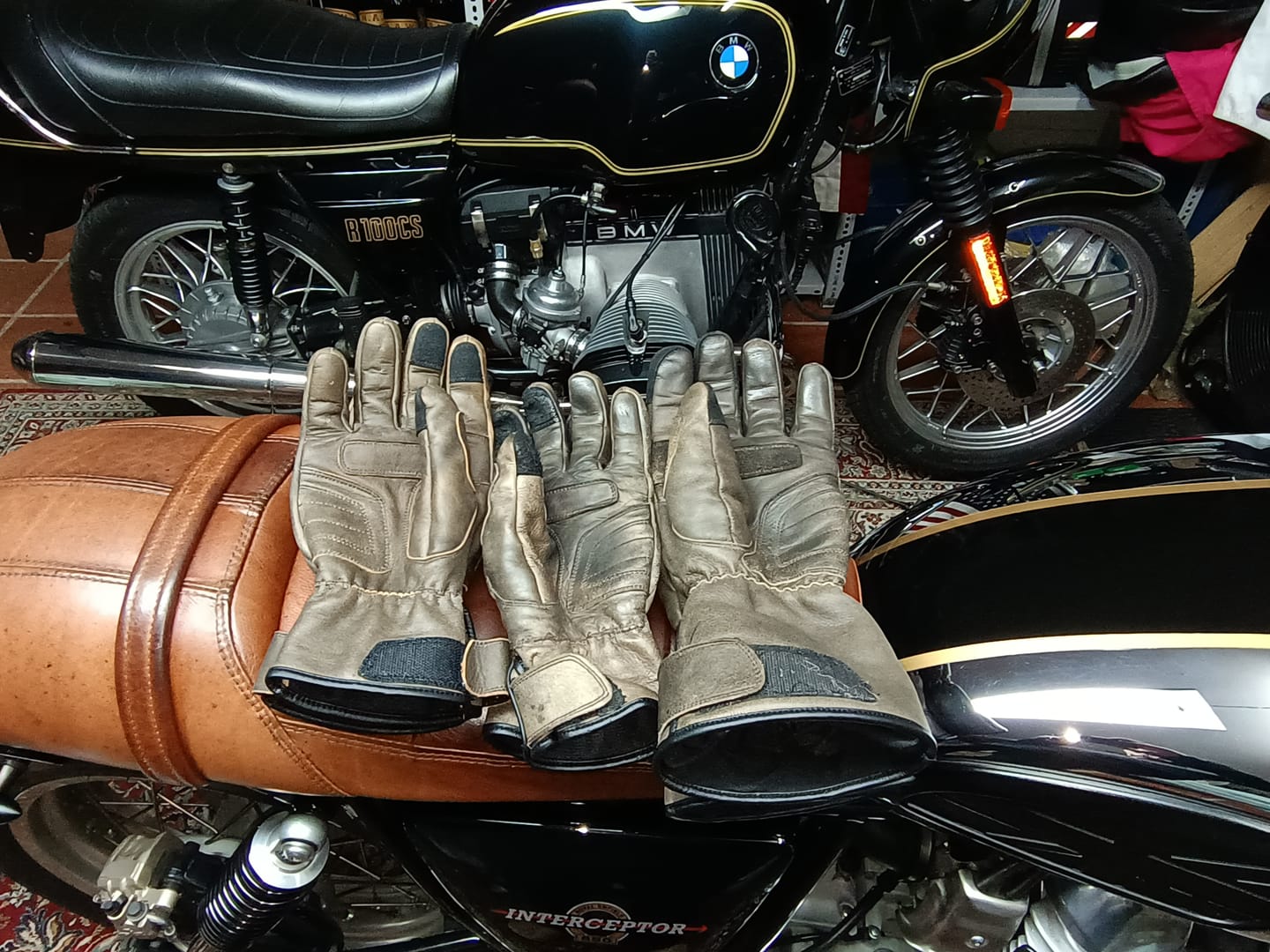 Customer photo review of 'The Original' | Retro Motorbike Gloves Gauntlet | Brown Distressed Leather