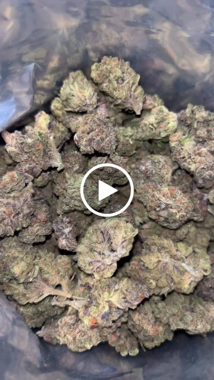 Customer video review of THCA Queen