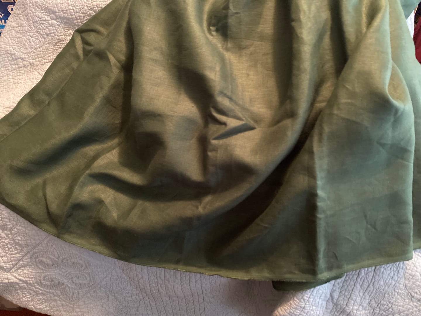 Customer photo review of Pure Linen Fabric 5.5 oz/y² (Forest Green)