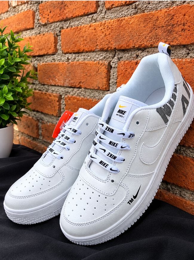 Customer photo review of Tenis 420 Blanco Negro Blanco