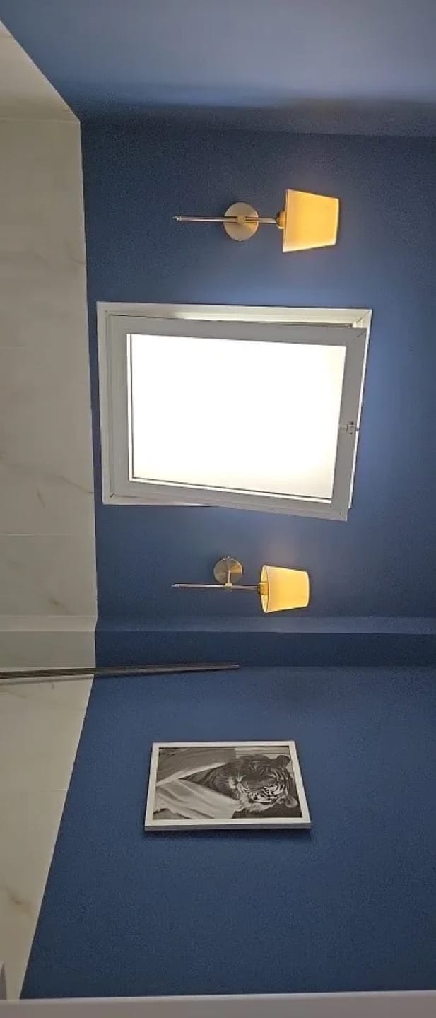 Customer photo review of Applique Murale Sans Fil Rechargeable à Abat-Jour Tissu, Sans Percer ni Branchement Électrique, avec Télécommande et Intensité Réglable | Marquise