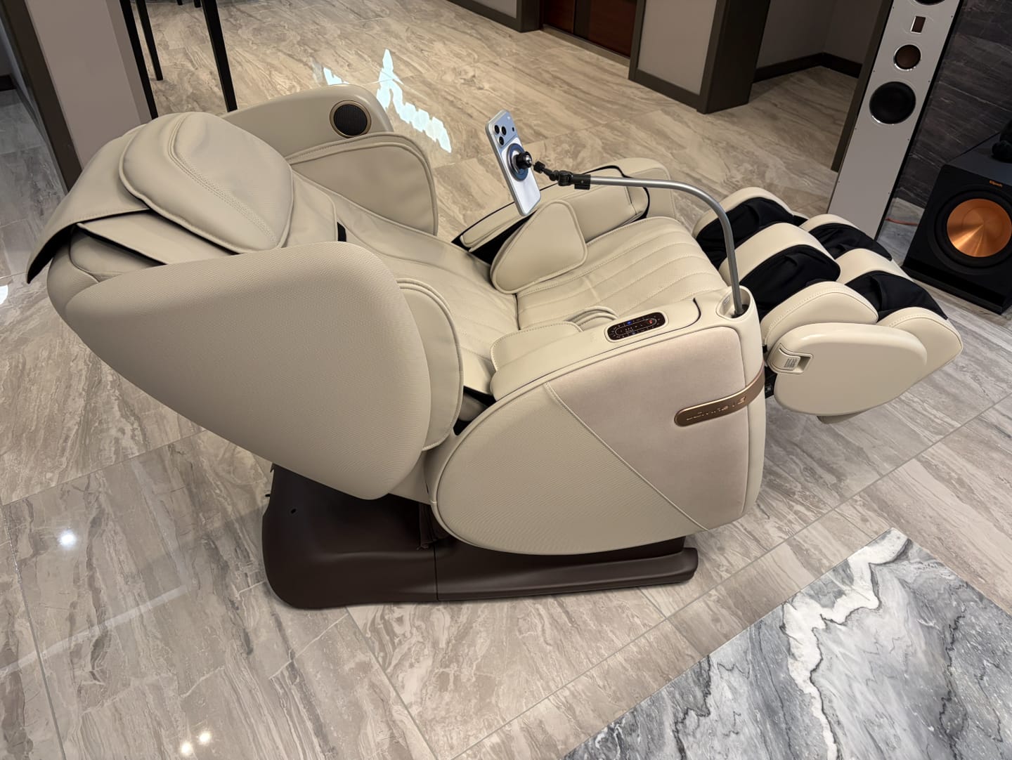 Customer photo review of OSIM uDivine V3 Massage Chair | Redefining Home Wellness