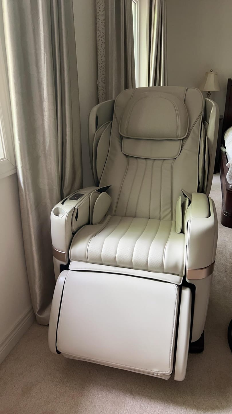 Customer photo review of OSIM uDivine V3 Massage Chair | Redefining Home Wellness