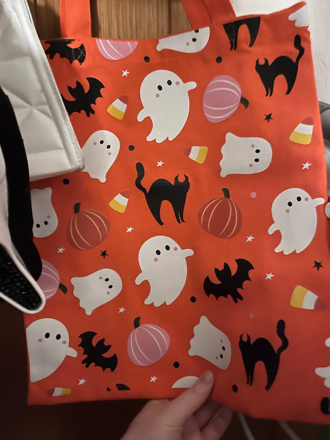 Customer photo review of Halloween Stofftasche „Süß & Gruselig“ – Einkaufstasche mit Geister- & Kürbis-Motiv