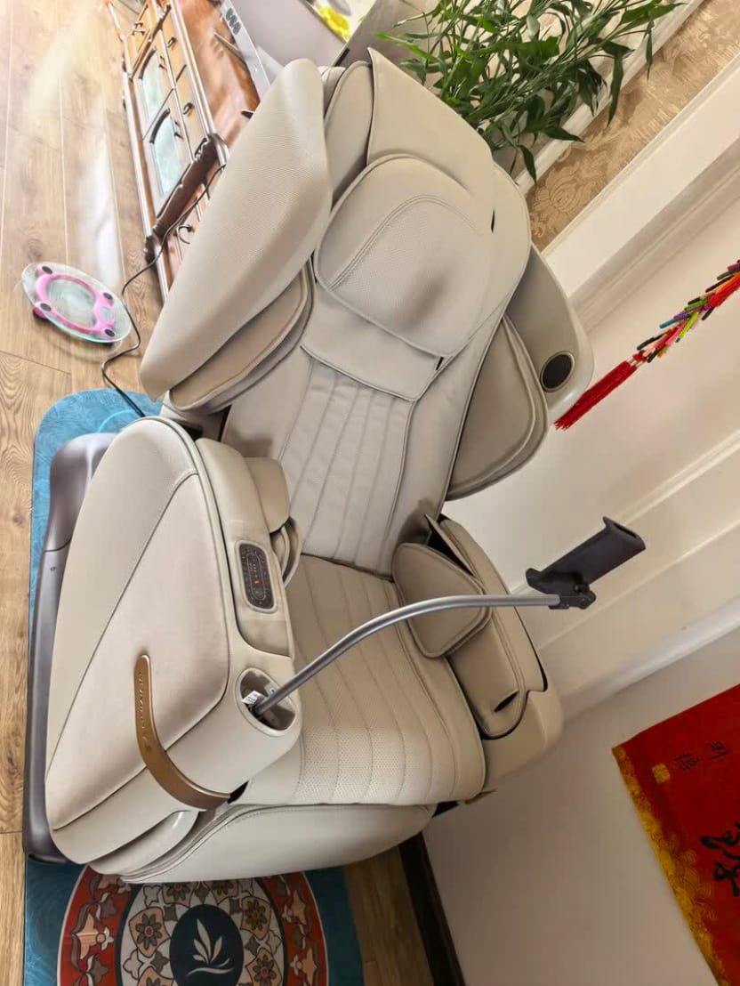 Customer photo review of OSIM uDivine V3 Massage Chair | Redefining Home Wellness