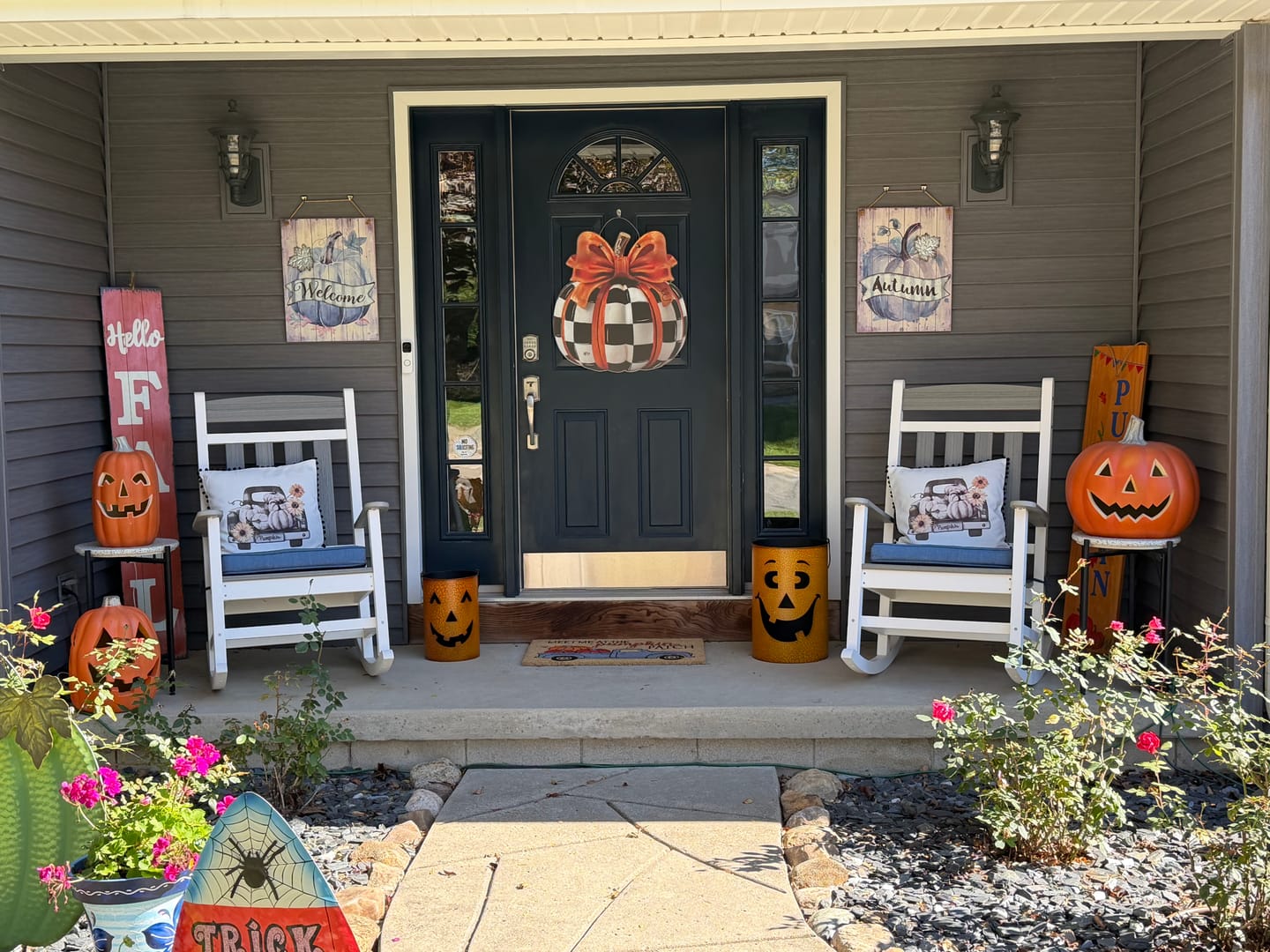 Customer photo review of Elegant Checkered Pumpkin Door Hanger