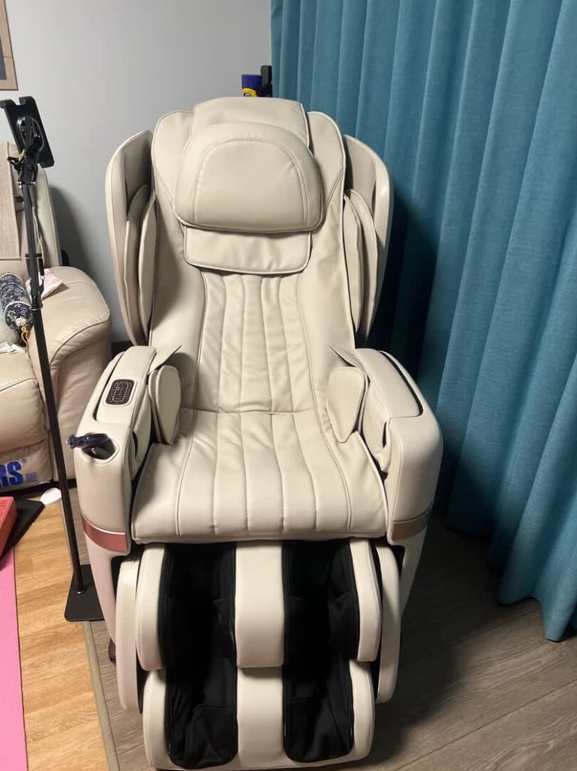 Customer photo review of OSIM uDivine V3 Massage Chair | Redefining Home Wellness