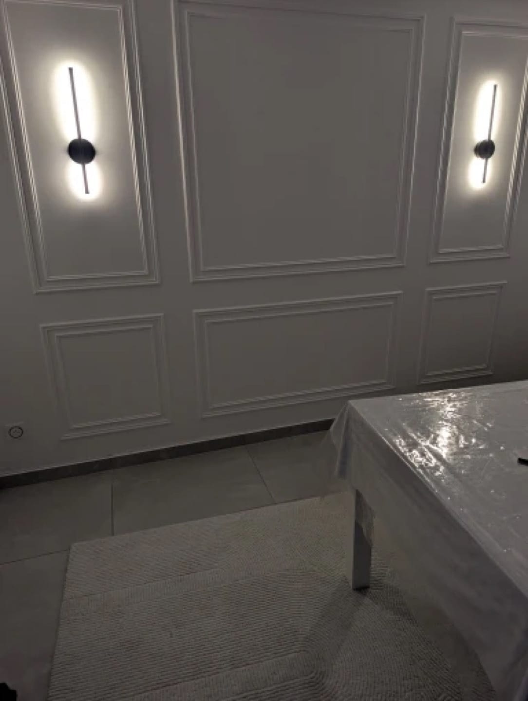 Customer photo review of Applique murale LED Design Sans Fil Rechargeable Sans Branchement Électrique, Fixation Magnétique, Intensité Réglable, Batterie Intégrée | LISERÉ