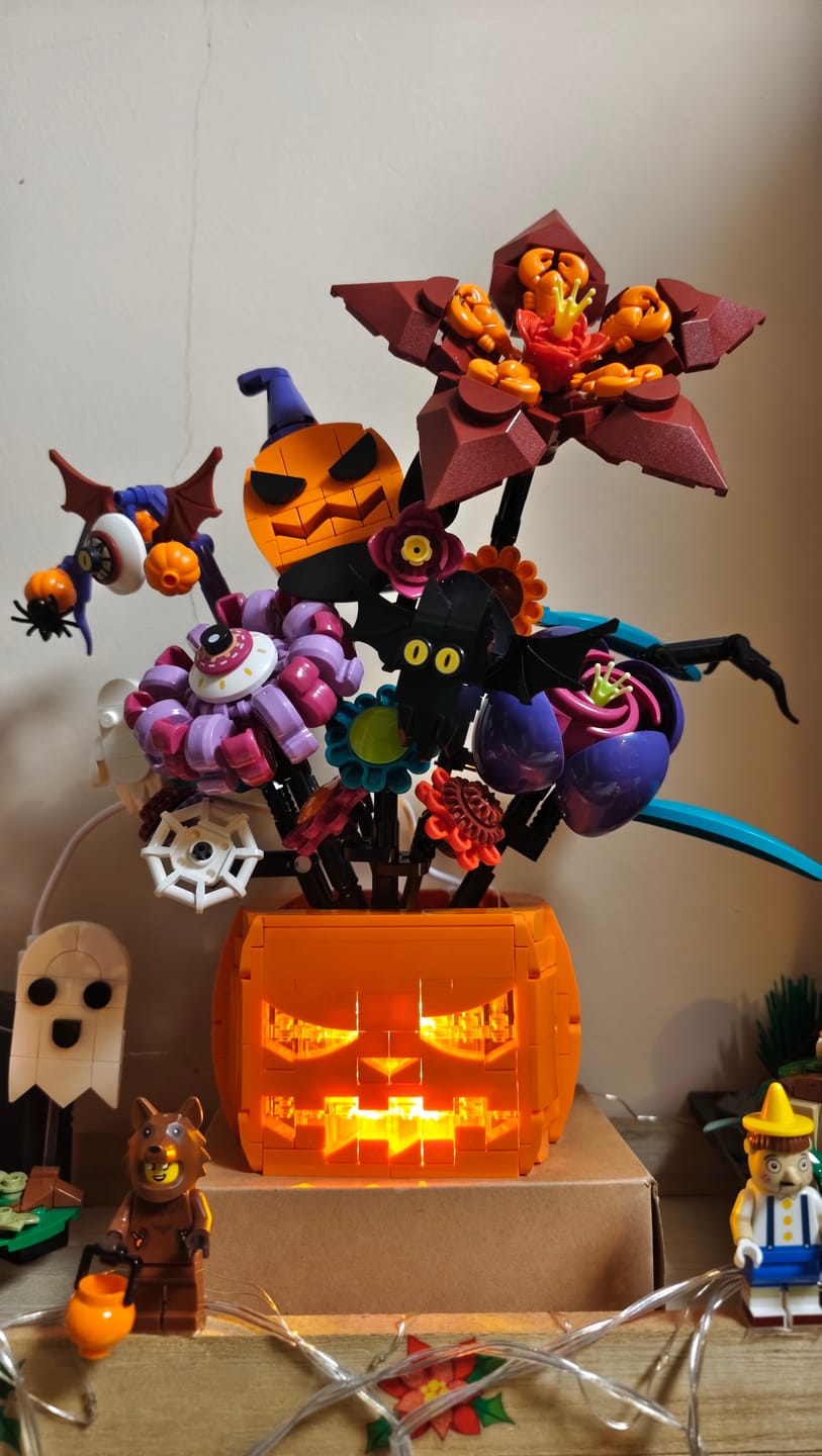 Customer photo review of Pantasy Midnight Pumpkin Bouquet 85067