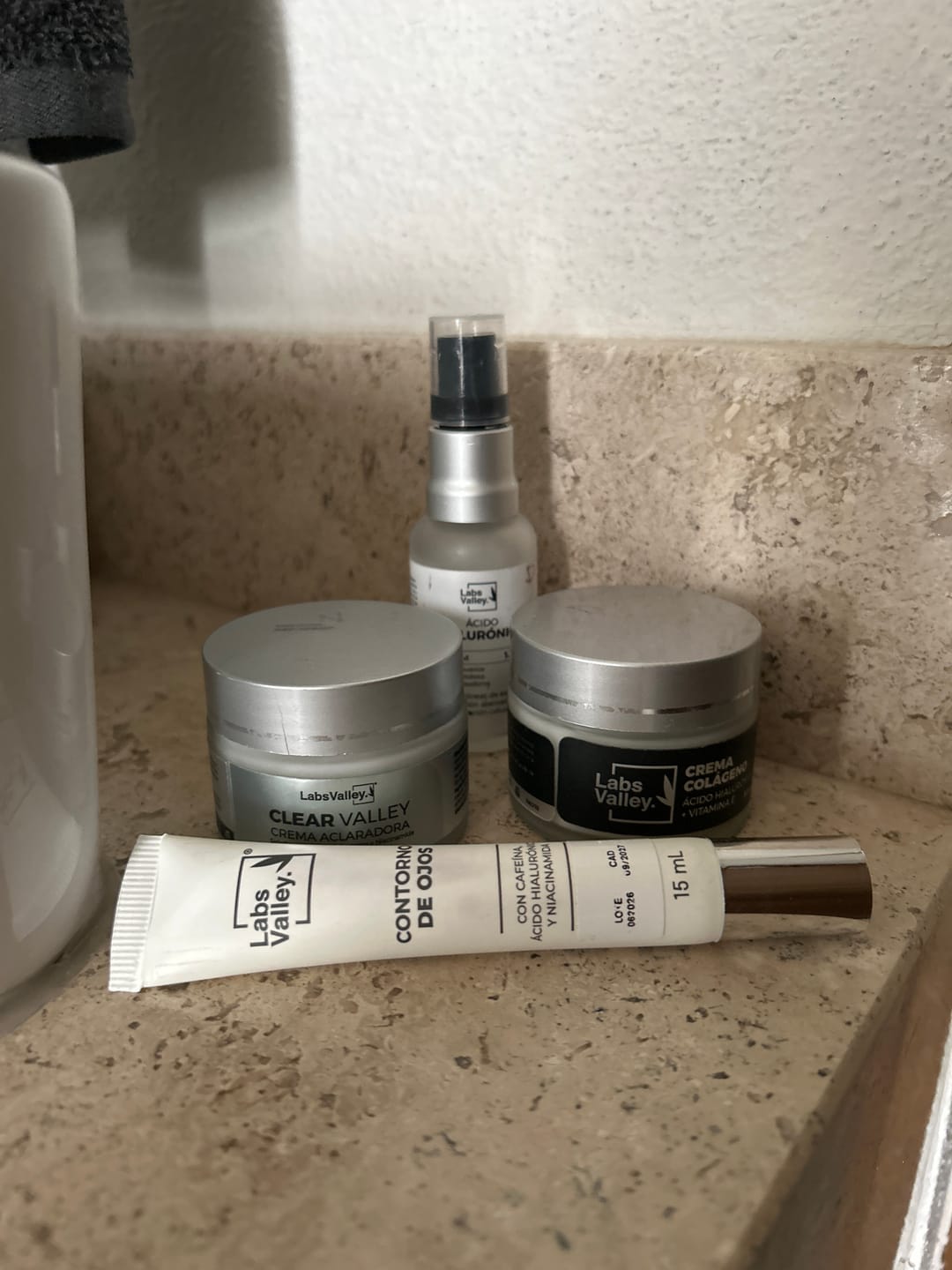 Customer photo review of Kit Contorno + Iluminación + Crema Anti-Manchas