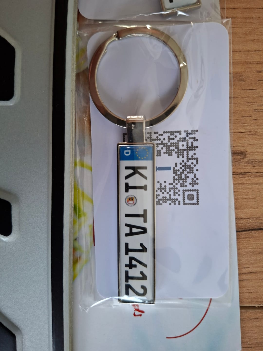 Customer photo review of Kennzeichen Schlüsselanhänger Mini Nummernschild Metall