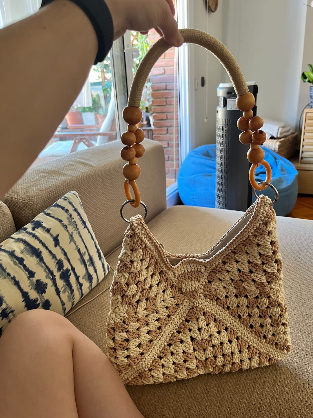 Customer photo review of Sunny Holiday shoulder bag crochet kit