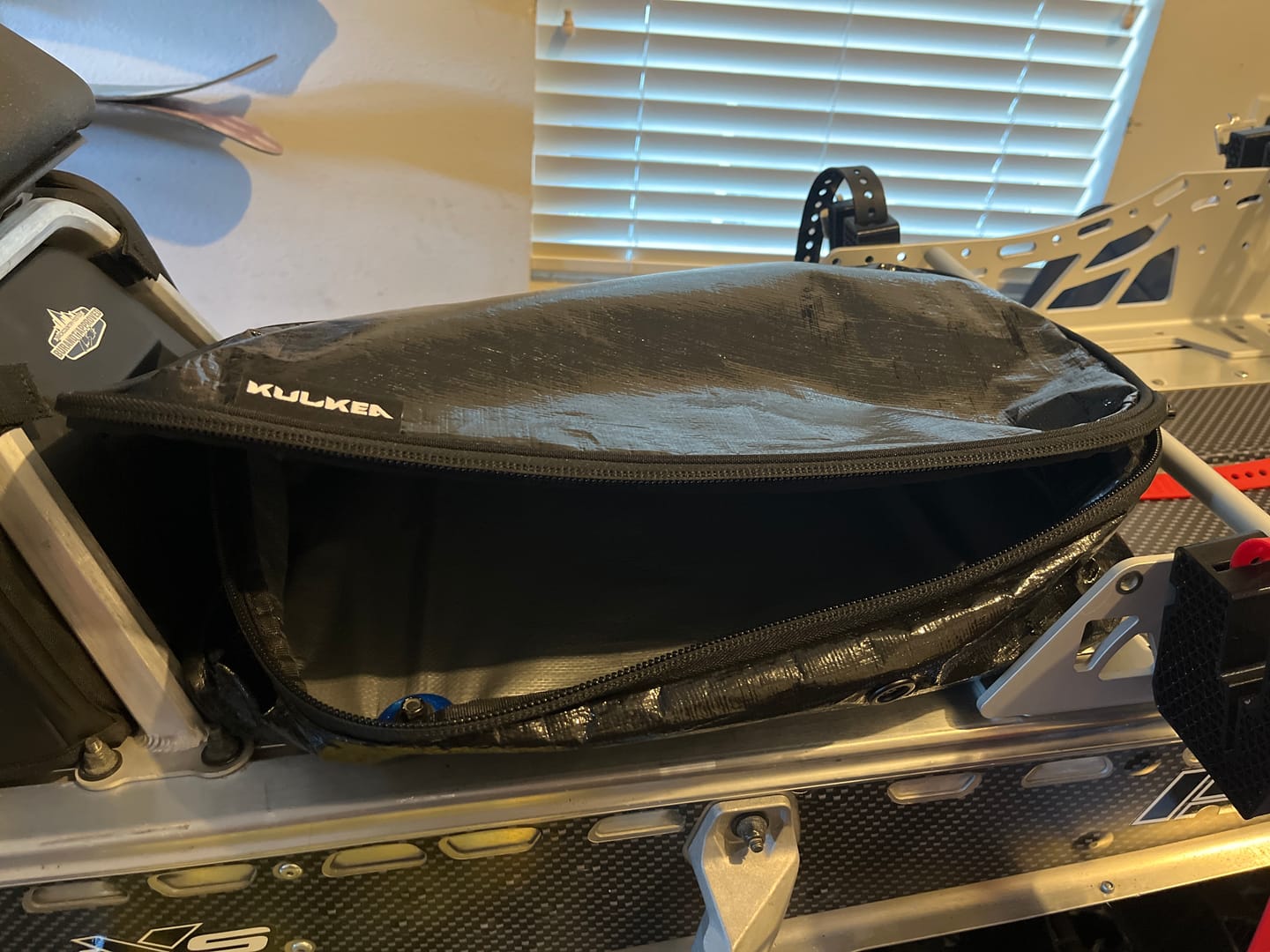 Customer photo review of Kaamos Boot Cube