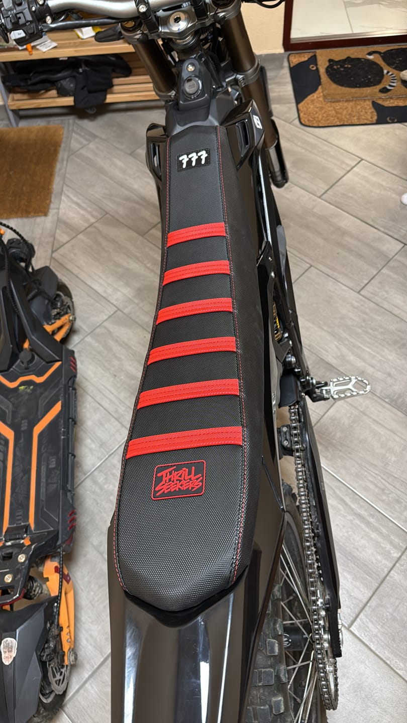 Customer photo review of Custom Seat Cover: Sur-Ron Ultra Bee