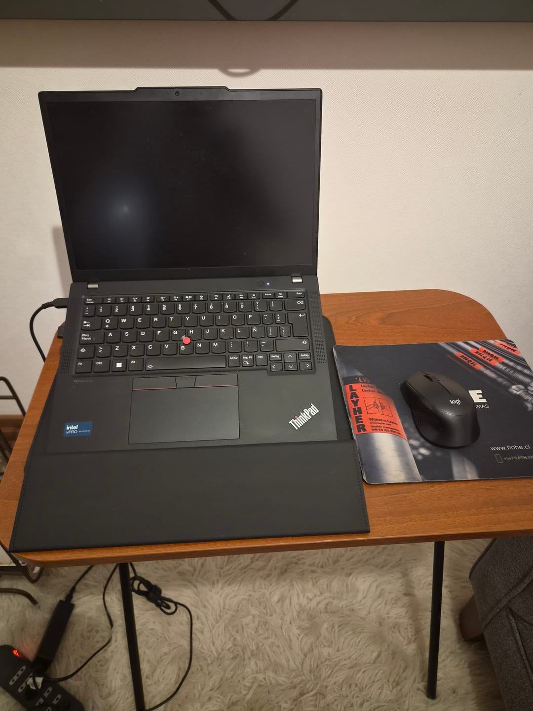 Customer photo review of Funda Notebook Smart Workstation