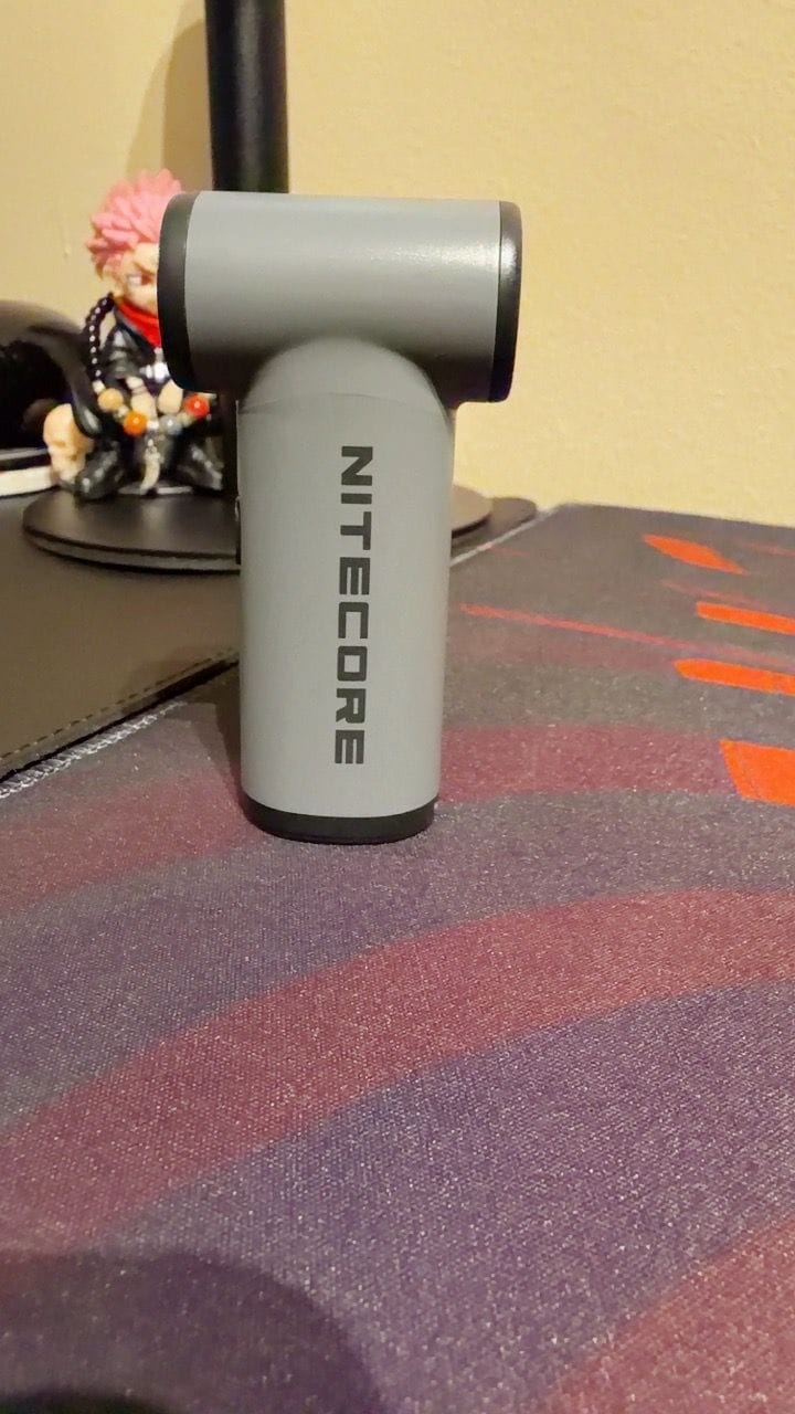 Customer photo review of NEF Nano - Palm-Sized High-Speed Handheld Fan