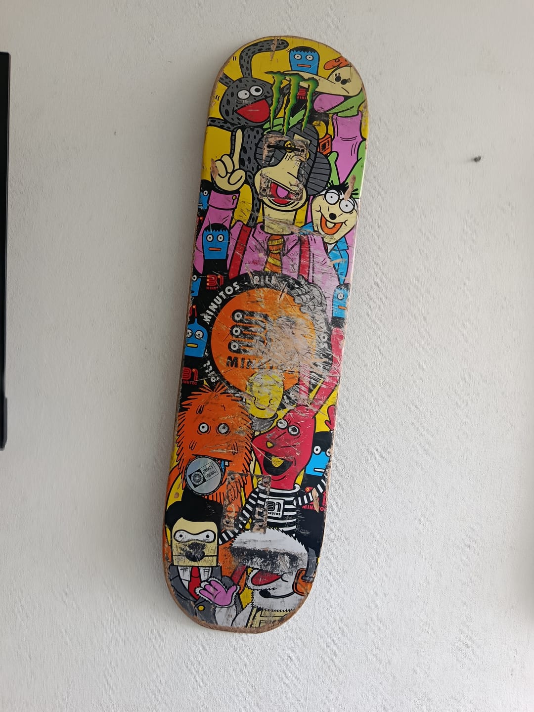 Customer photo review of Pill - Tabla Classic Logo 1 7.875 x 32