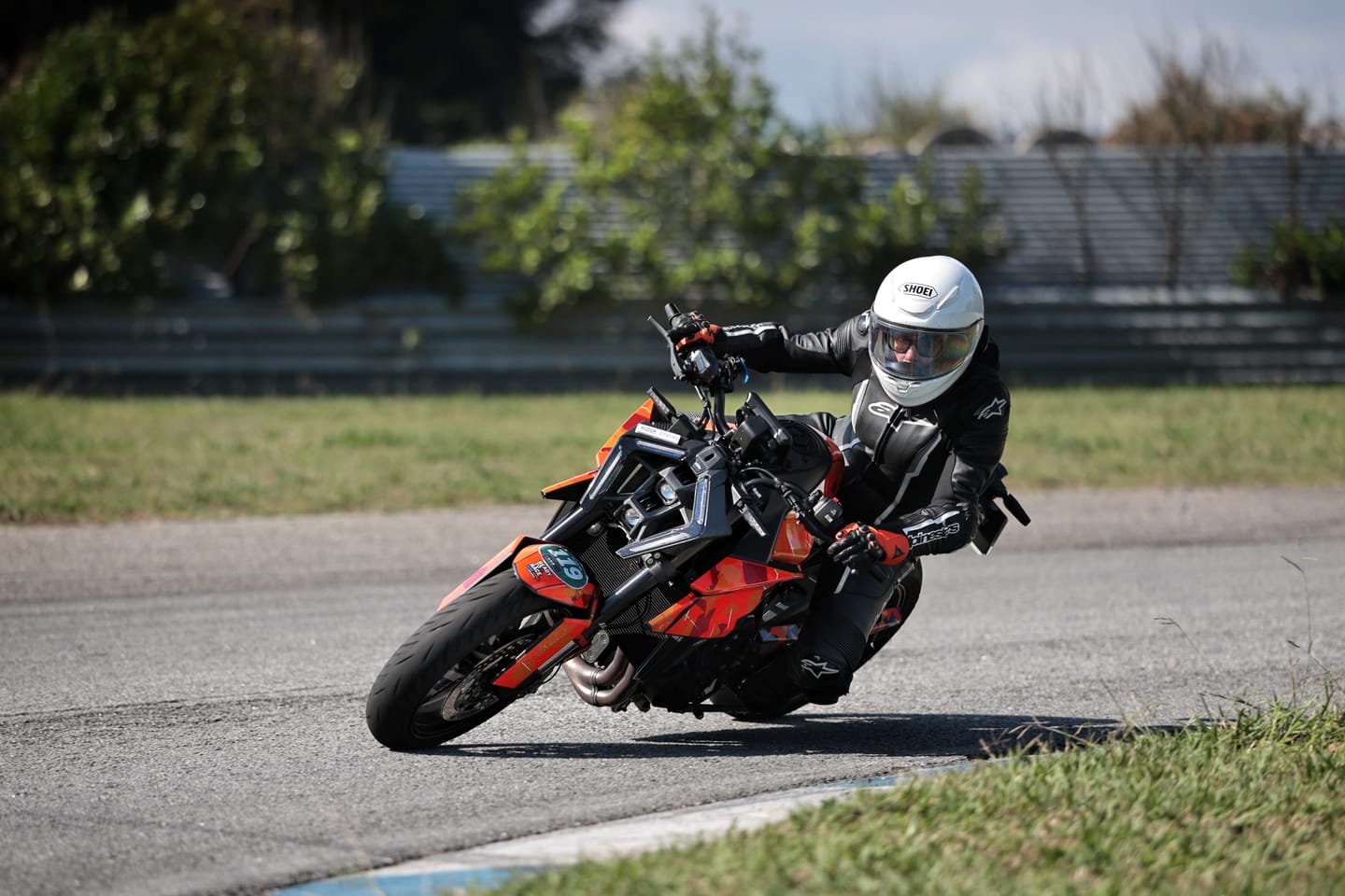 Customer photo review of KTM 990 Duke GRAPHICS - "Flake" (Orange/Black)