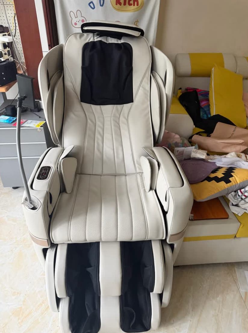 Customer photo review of OSIM uDivine V3 Massage Chair | Redefining Home Wellness