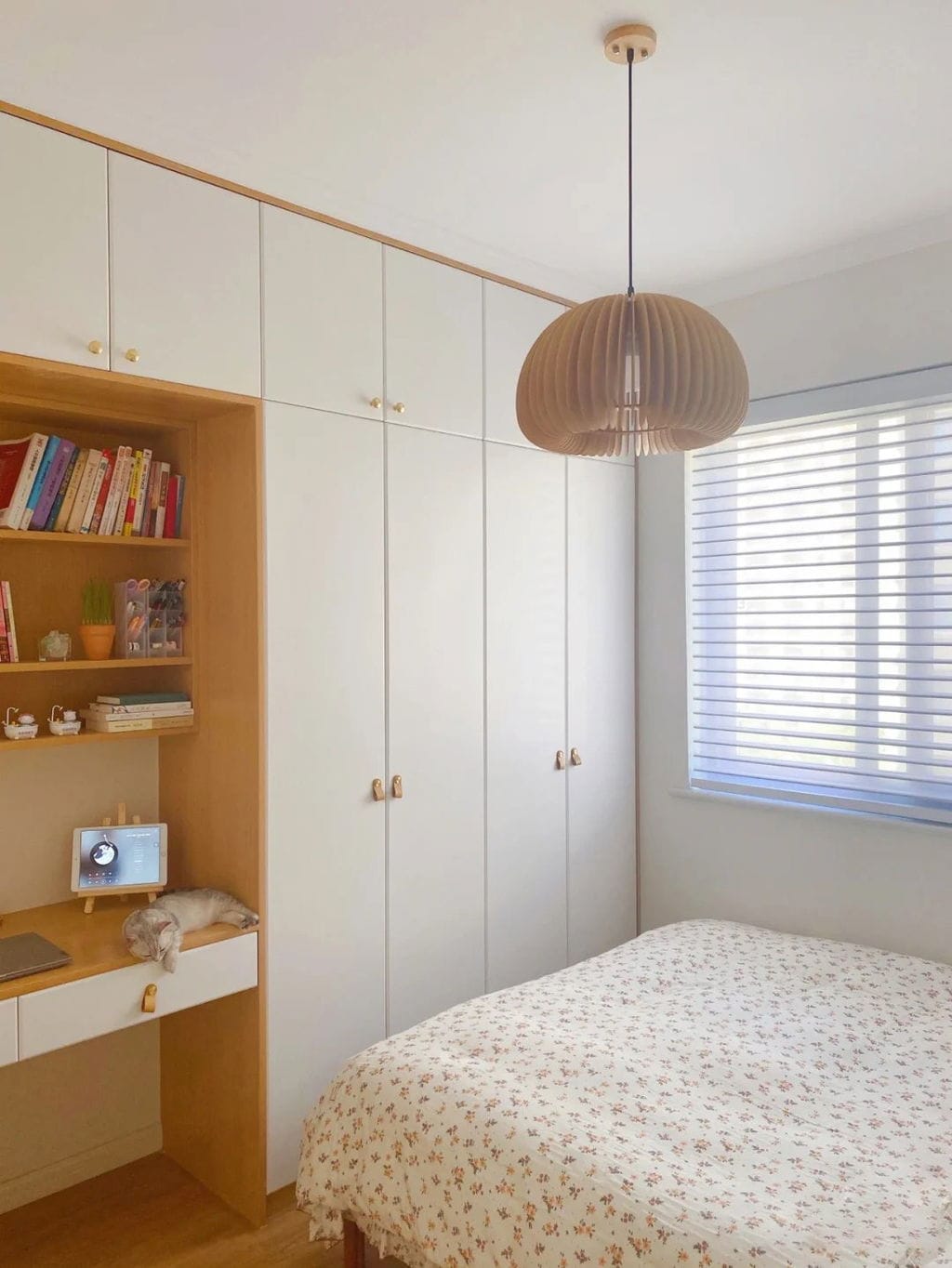 Customer photo review of Wood Pendant Lamp, Rounded Slat Dome, Natural Wood, 150 cm Cord