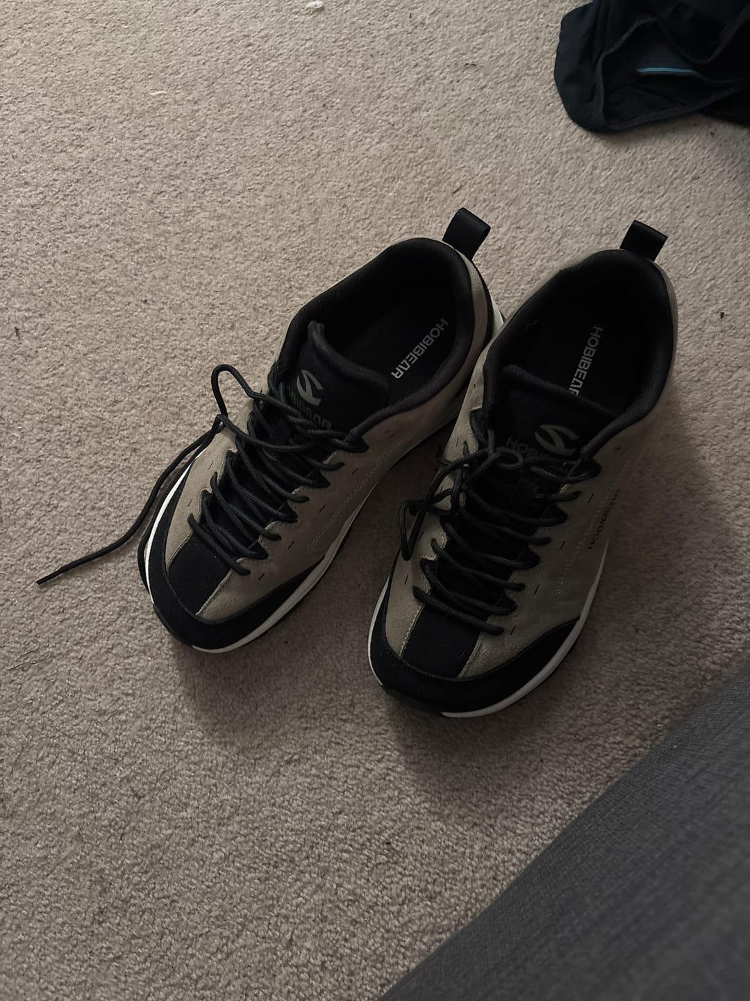 Customer photo review of Basalt -  Wide Toe Sneakers