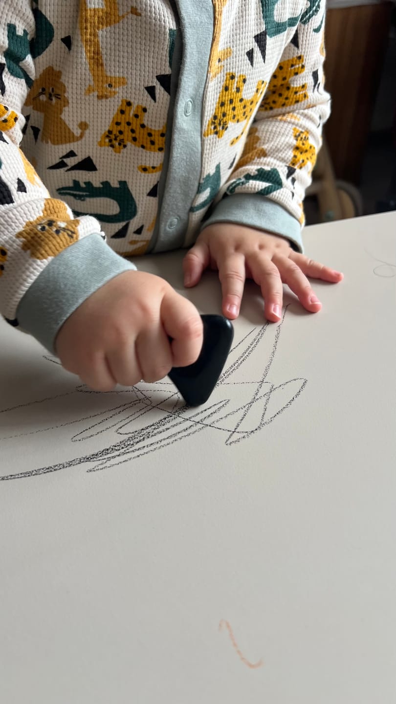 Customer photo review of Let’s Trigona Üçgen Mum Boya | 12 Renk