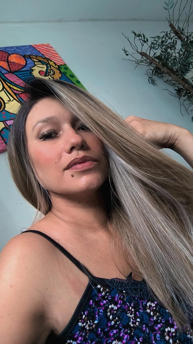 Customer photo review of Lace Front HD Beyonce Ombre Loira 613 - Repartição Livre 13x4